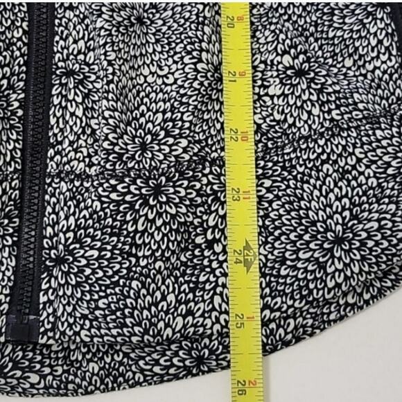 Lululemon Spring Forward Hoodie Jacket - Picture 8 of 12